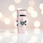 Yara with mirror reflection