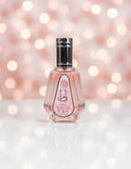 Yara with mirror reflection